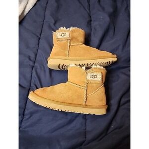 Ugg Booties, Mini, Size 33 Style F19010D Youth Size Around 3 Sheep Skin, Leather